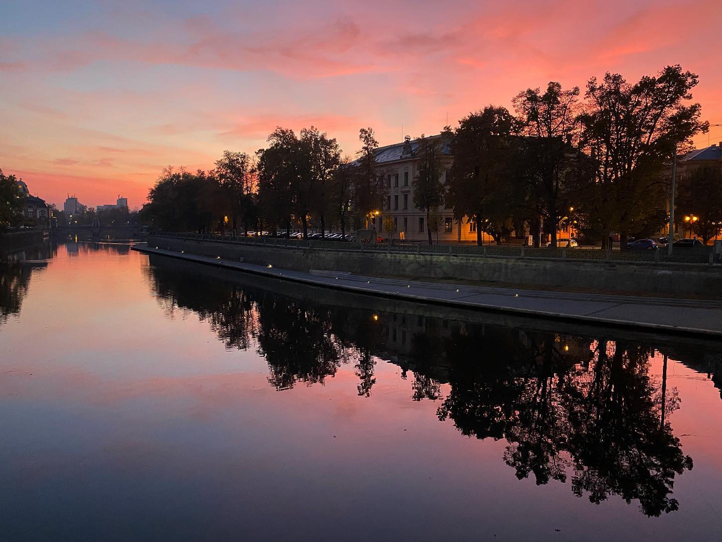 just #now #amazing #sunset over #elbe #river in #hradeckralove #czechrepublic #iphone #citylife #cityscape #travel #tourism #labe #nofilter