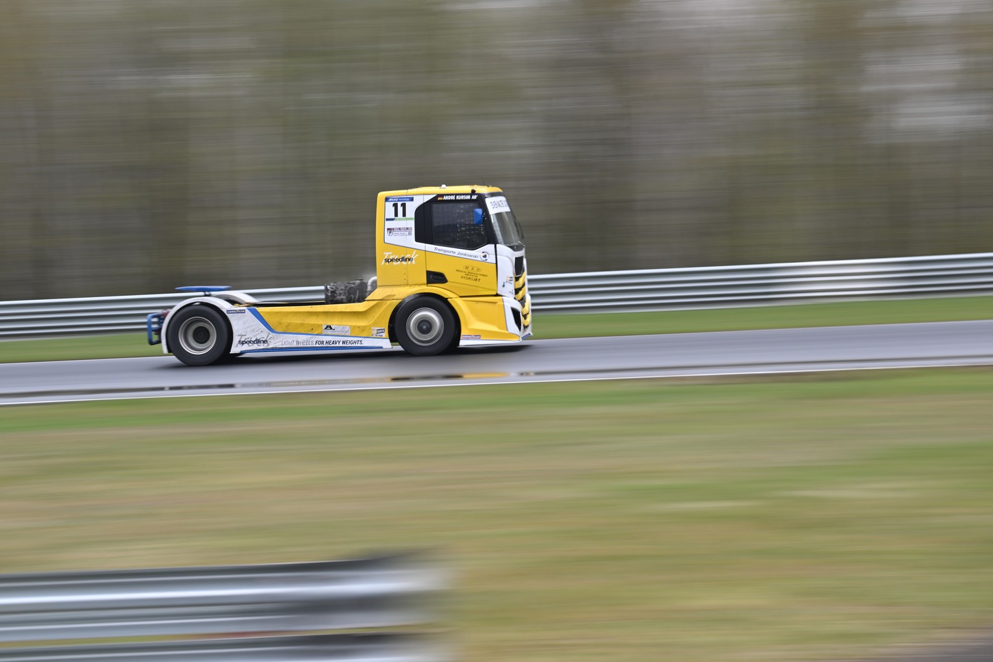 I am no a big fan of #cars and #trucks, but it was great to test #NikonZ9 in action! AF systems are really amazing... #Nikon #racing #racecars #noedit #czechrepublic #most